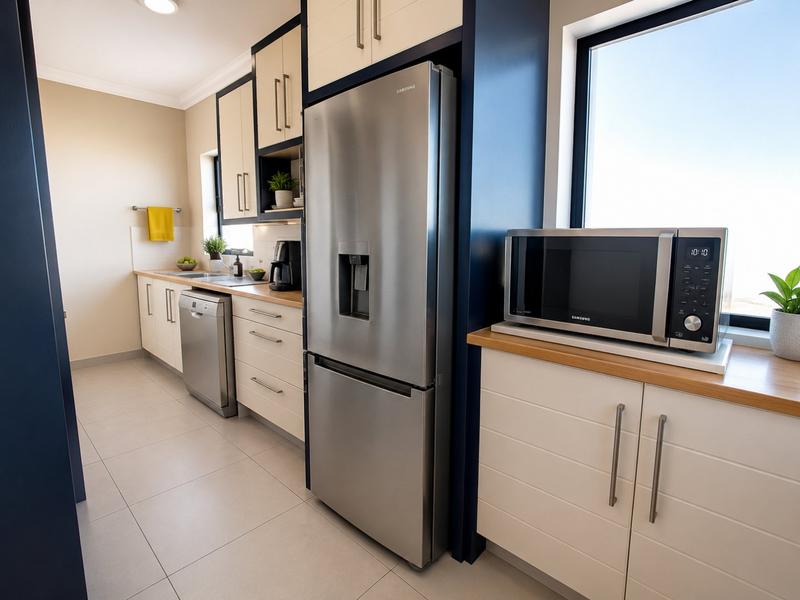 6 Bedroom Property for Sale in Pearl Bay Western Cape